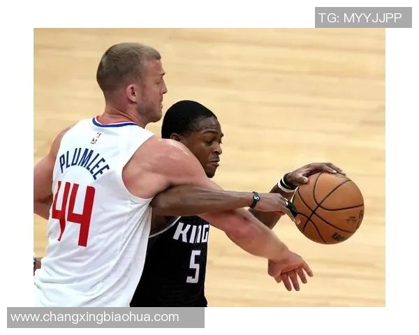 新浪NBA快船热点小时报丨2026年01月04日18时_今日实时NBA快船热点速递