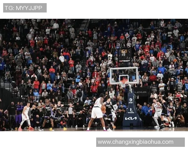 快船拼尽全力依旧憾负湖人，科林斯、小卡及马瑟林接连离场令局势雪上加霜